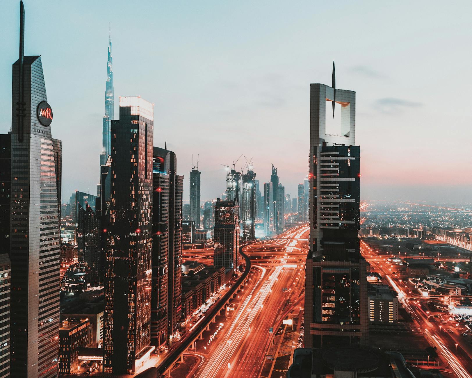 International Real Estate Investment Opportunities l