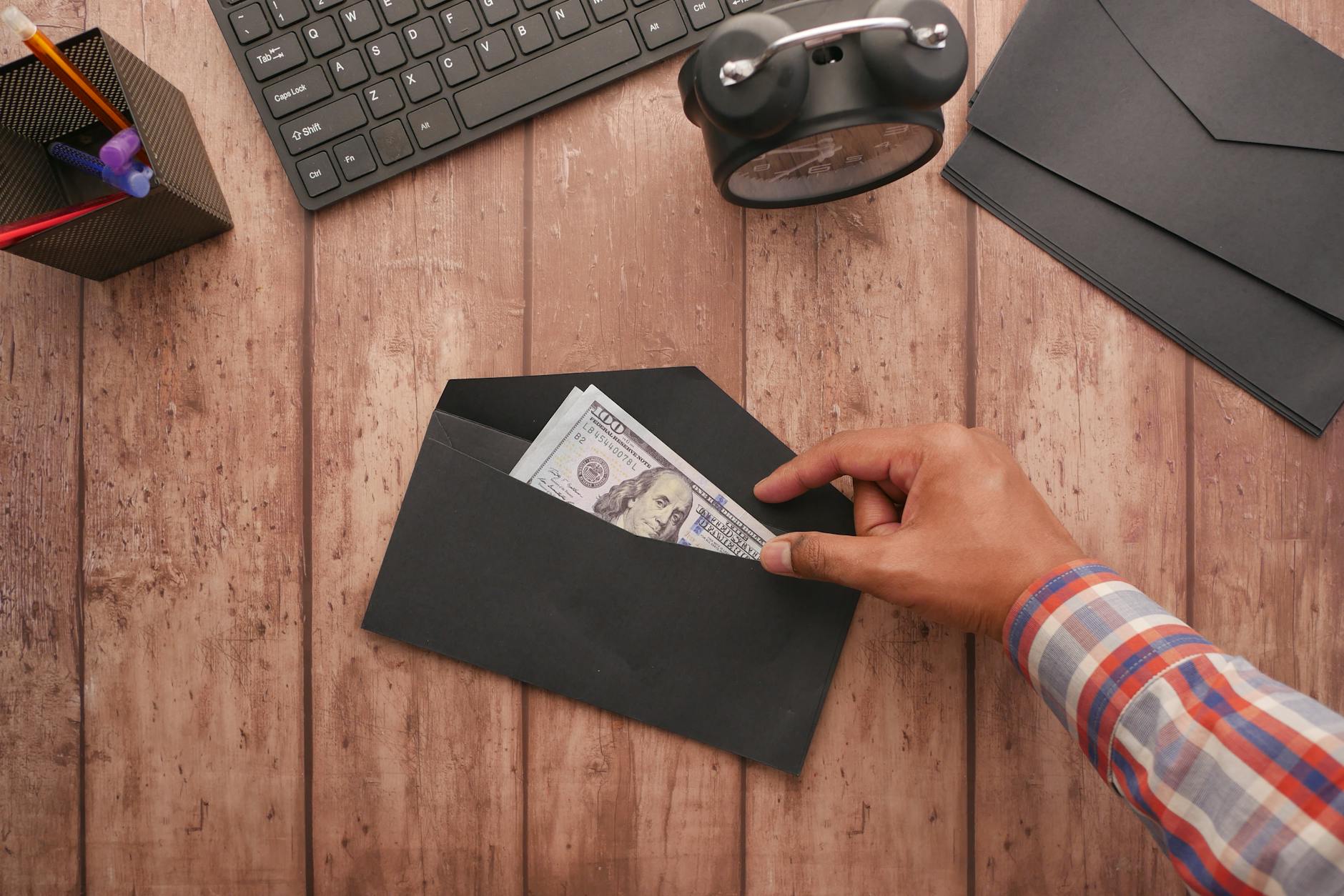 Envelope budgeting